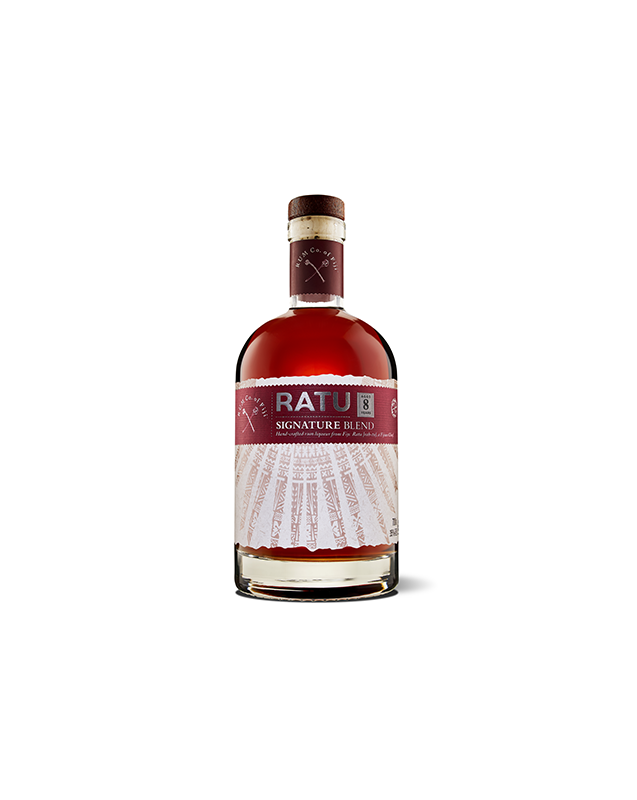 Ratu Signature Blend 8 yo - liqueur straight from Fiji