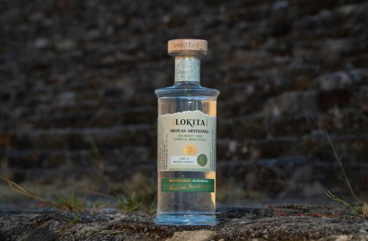 DISCOVER THE AUTHENTICITY OF MEXICO WITH LOKITA MEZCAL ESPADÍN.